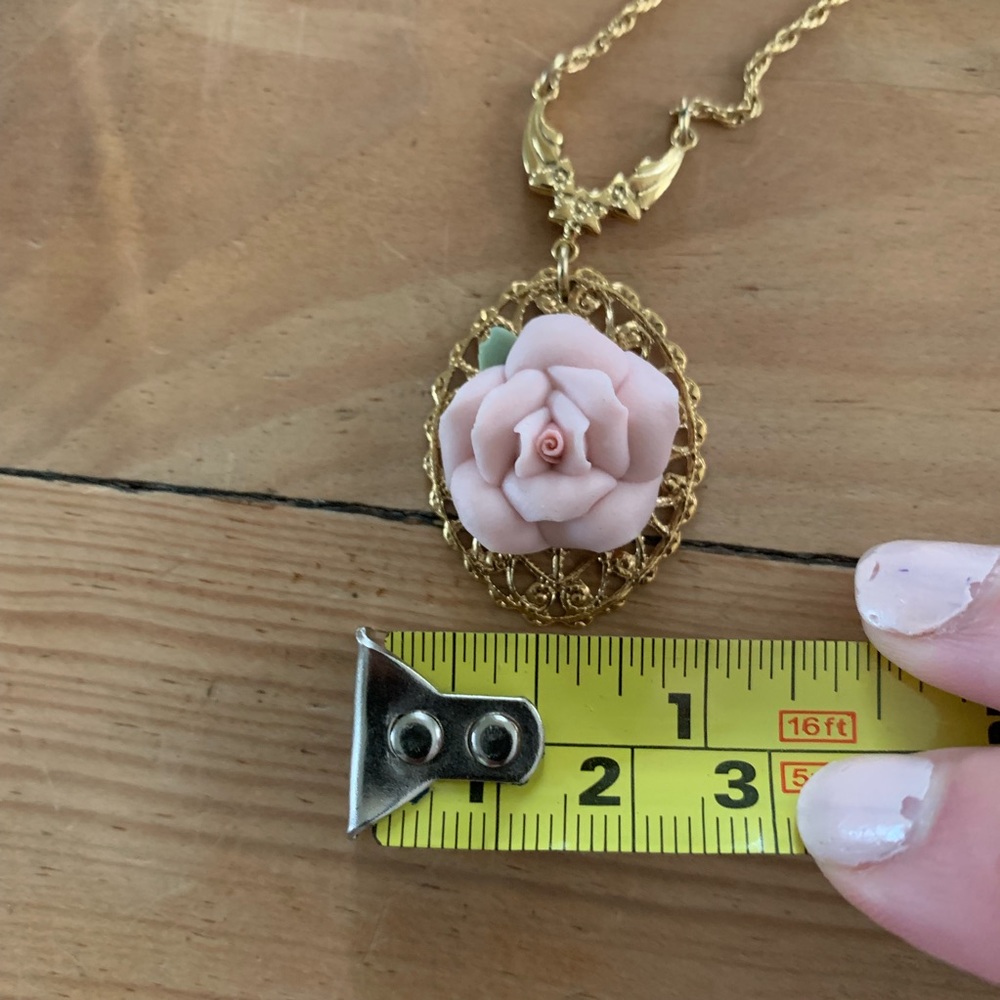 Vintage || Clay Rose Filigree Gold Tone Necklace - Picture 8 of 8